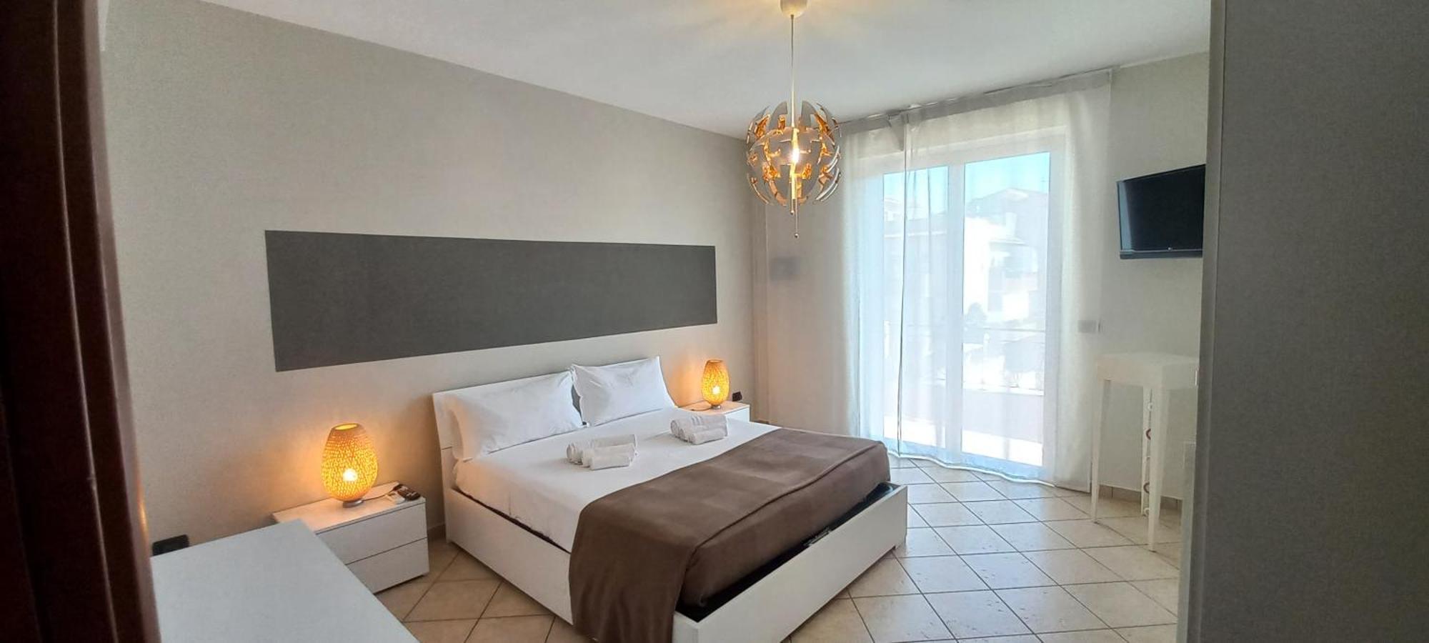 L'Isola Di Ago Apartment Torregrotta Ngoại thất bức ảnh
